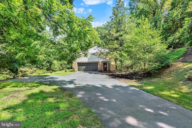 49 Fawn Dr, Reading, PA 19607 - photo 4