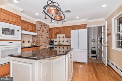 6762 Marvin Ave, Sykesville, MD 21784 - photo 3