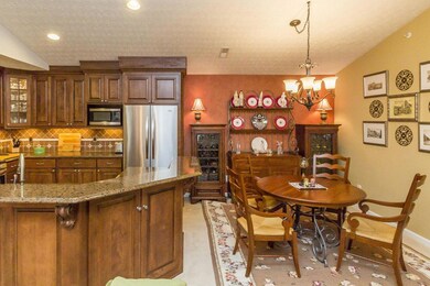 219 Shelbourne Forest Way 11