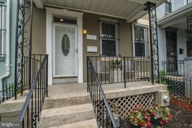 1542 1st St NW, Washington, DC 20001 - photo 2