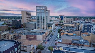 Downtown Photo 3.jpg