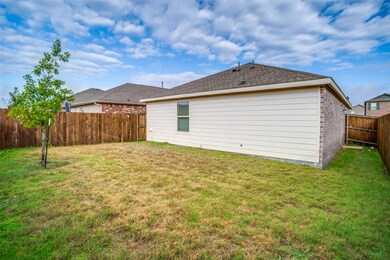 14124 Calderwood St, Pilot Point, TX 76258 - photo 4
