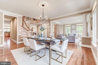 8702 Esquire Crossing Ln, Vienna, VA 22180 - photo 3