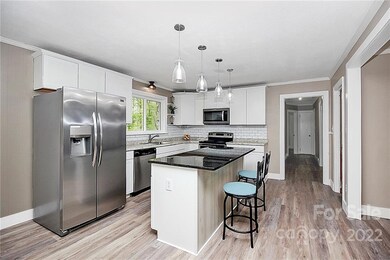 183 Jane Sowers Rd, Statesville, NC 28625 - photo 2