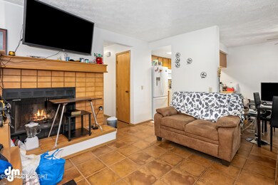 10-Living Room_SLS_-4231