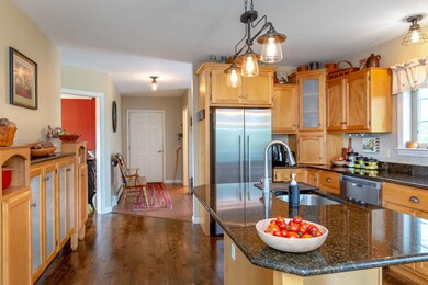 Howes Corner_Letourneau_35