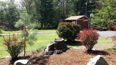 1002 Peco Rd, Grants Pass, OR 97526 - photo 2