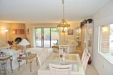 Living Room/Dining Area