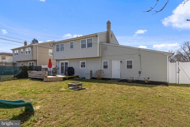 2621 Heritage Farm Dr, Wilmington, DE 19808 - photo 4