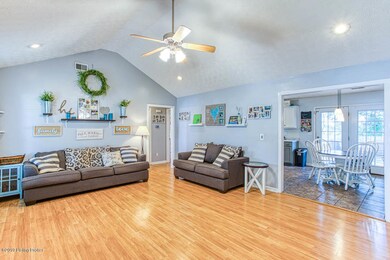 187 Swan Way-6