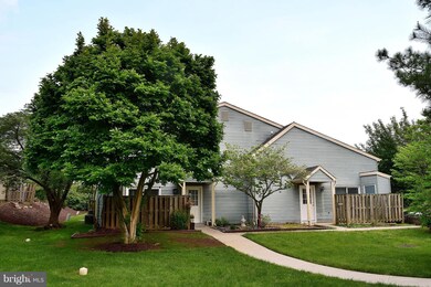 5806 Shadbush Ct, Frederick, MD 21703 - photo 2