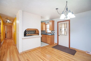 3617 Knoll Ridge Dr, Cedar Falls, IA 50613 - photo 7