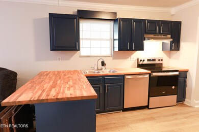 181 E Edison St, Alcoa, TN 37701 - photo 7