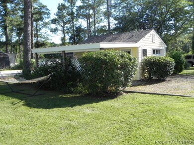 465 Shellfield Rd, Dunnsville, VA 22454 - photo 7