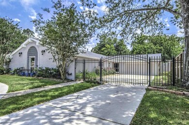 10043 Briar Forest Dr, Houston, TX 77042 - photo 5