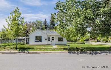 1922 Duff Ave, Cheyenne, WY 82001 - photo 4