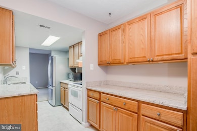 6384 Ducketts Ln, Elkridge, MD 21075 - photo 6