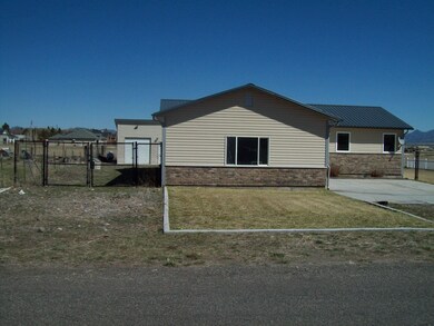 Extra Garage and Shop