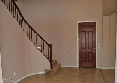 Lot 9 - Entry (800x570)