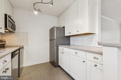 1620 W Abingdon Dr unit 301, Alexandria, VA 22314 - photo 6