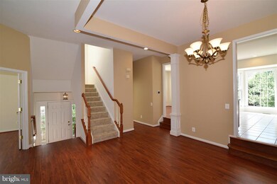 13426 Matthews Vista Dr, Centreville, VA 20120 - photo 5