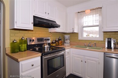 20 Oneida St, Johnston, RI 02919 - photo 5