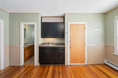 105 Oakland Ave unit 2, Pawtucket, RI 02861 - photo 5