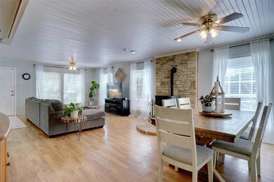 409 County Road 3418, Bridgeport, TX 76426 - photo 3