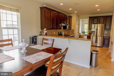 825 S Haines Cir, Downingtown, PA 19335 - photo 4