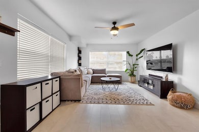 18 Amherst Ct unit D, Royal Palm Beach, FL 33411 - photo 3