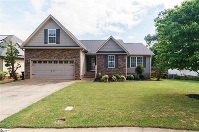 506 Summitbluff Dr, Greenville, SC 29617 - photo 2