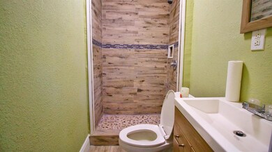 618 39th St, West Palm Beach, FL 33407 - photo 5