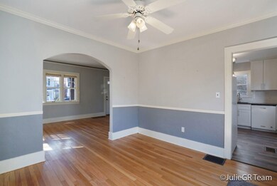 4 Dining Room