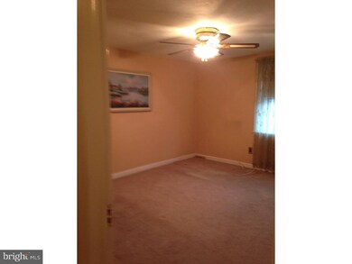 730 Crescent Dr, Glenolden, PA 19036 - photo 4