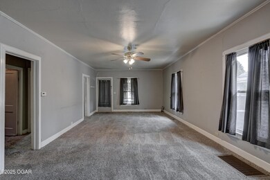 1310 E 7th St, Pittsburg, KS 66762 - photo 4