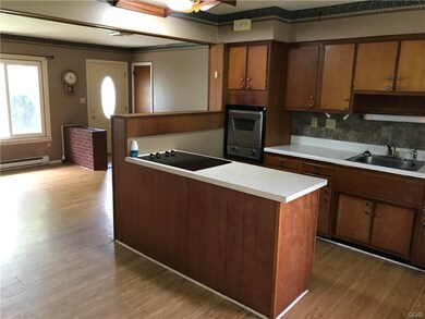 3782 Fleetwood Dr, Easton, PA 18045 - photo 4