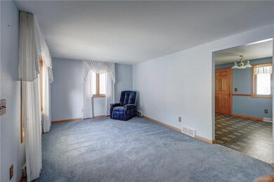1121 Marcia Dr, North Tonawanda, NY 14120 - photo 3