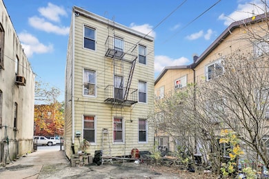 443 Marion St, Brooklyn, NY 11233 - photo 3