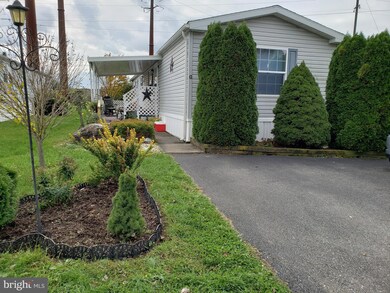 43 Penn Court Dr, Mount Joy, PA 17552 - photo 4