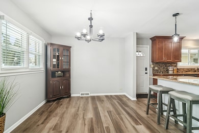 1115 E Orchard St, Arlington Heights, IL 60005 - photo 6