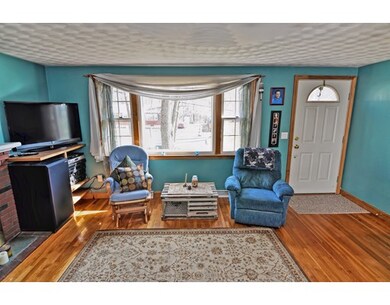 29 Little Tree Ln, Bellingham, MA 02019 - photo 2