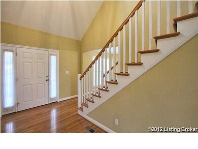 6208 Saskatchewan Dr, Louisville, KY 40228 - photo 2