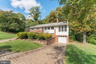 1502 Wake Forest Dr, Alexandria, VA 22307 - photo 3