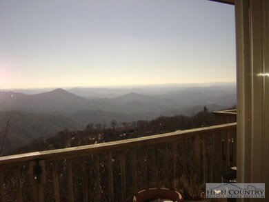323 Yonahlossee Trail, Blowing Rock, NC 28605 - photo 3