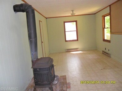 9890 Raz Ln, Union Pier, MI 49129 - photo 4