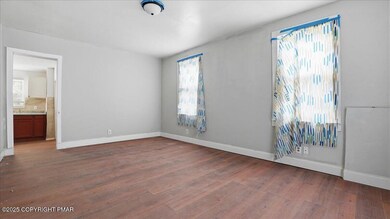 202 N Courtland St, East Stroudsburg, PA 18301 - photo 7