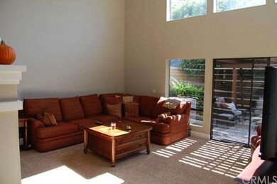 LIVING ROOM WITH ACCESS TO PATIIO