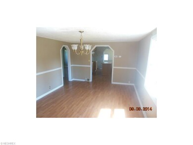 761 Kenilworth Ave, Sheffield Lake, OH 44054 - photo 7