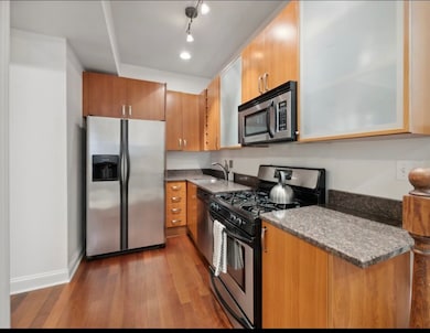 1210 W Roscoe St unit G, Chicago, IL 60657 - photo 4