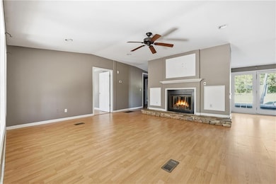 4170 Hurt Bridge Ct, Cumming, GA 30028 - photo 4